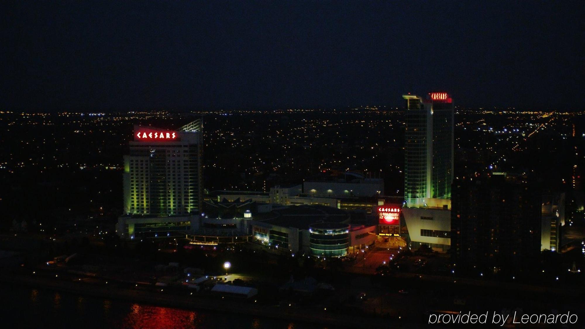 Holiday Inn Express Windsor Waterfront By Ihg Exterior foto