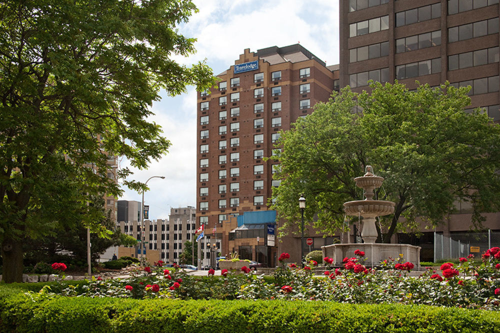 Holiday Inn Express Windsor Waterfront By Ihg Exterior foto