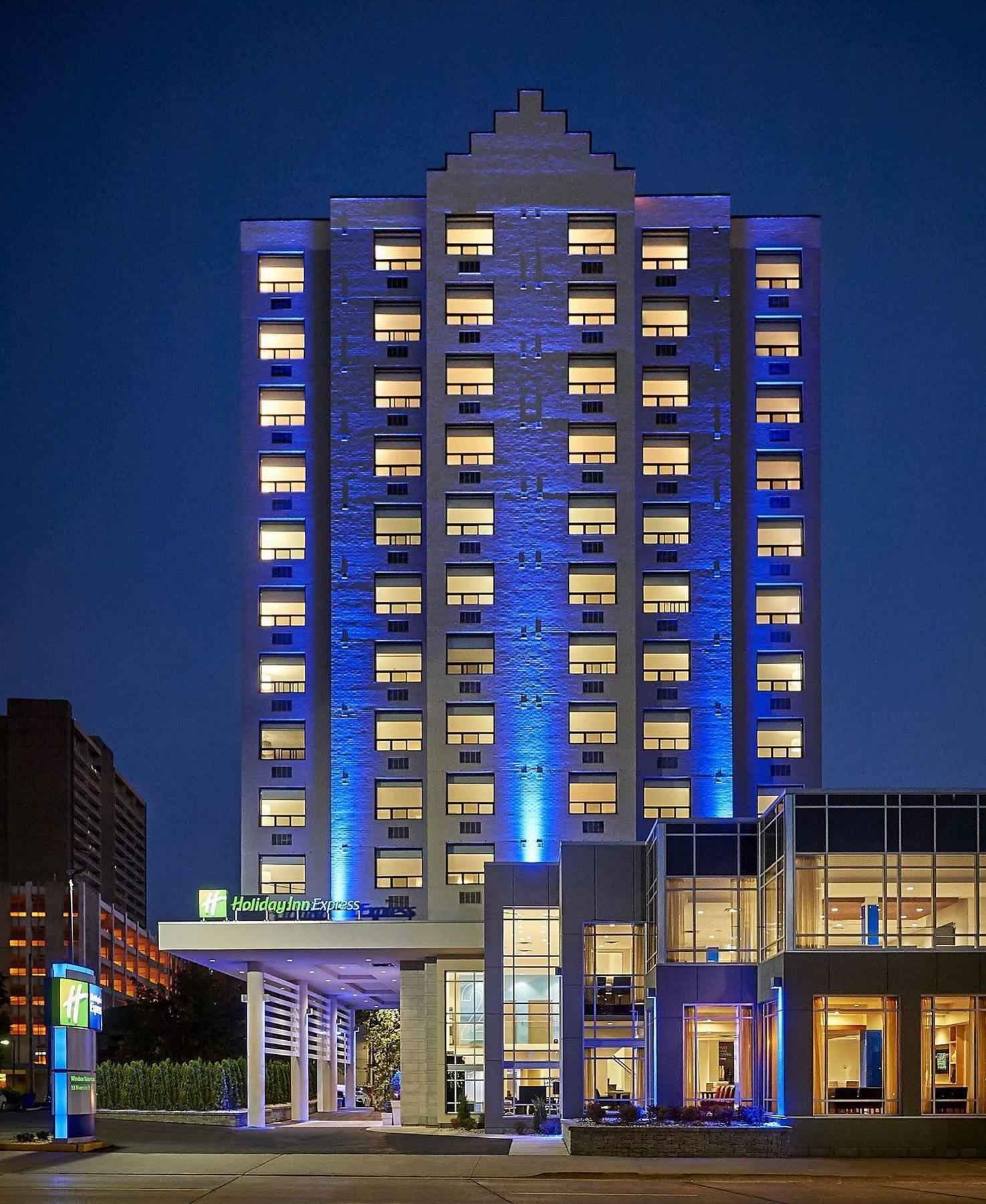 Holiday Inn Express Windsor Waterfront By Ihg Exterior foto