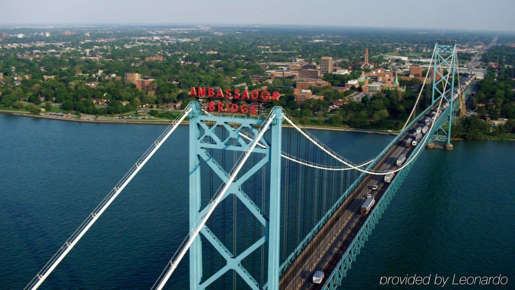 Holiday Inn Express Windsor Waterfront By Ihg Exterior foto